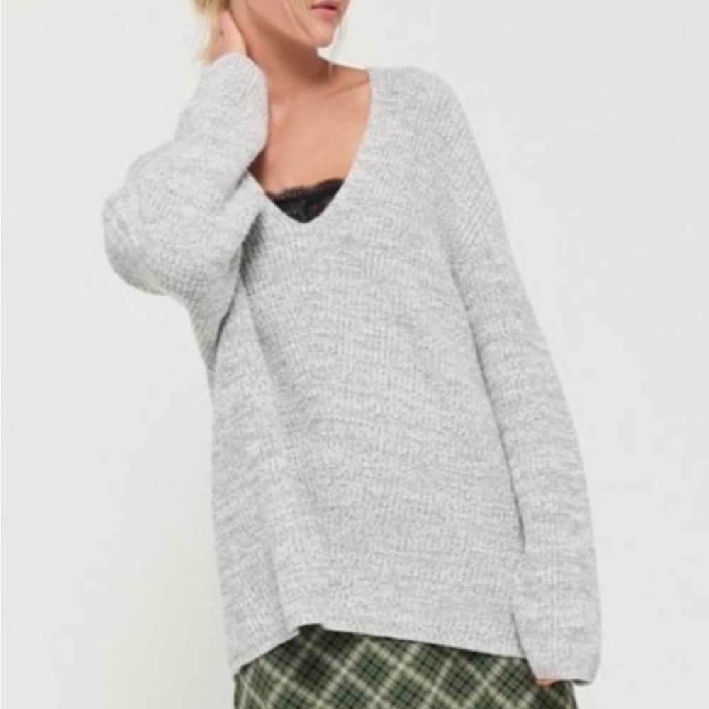 Urban Outfitters Grey Marled V-Neck Oversized Knit Sweater Small